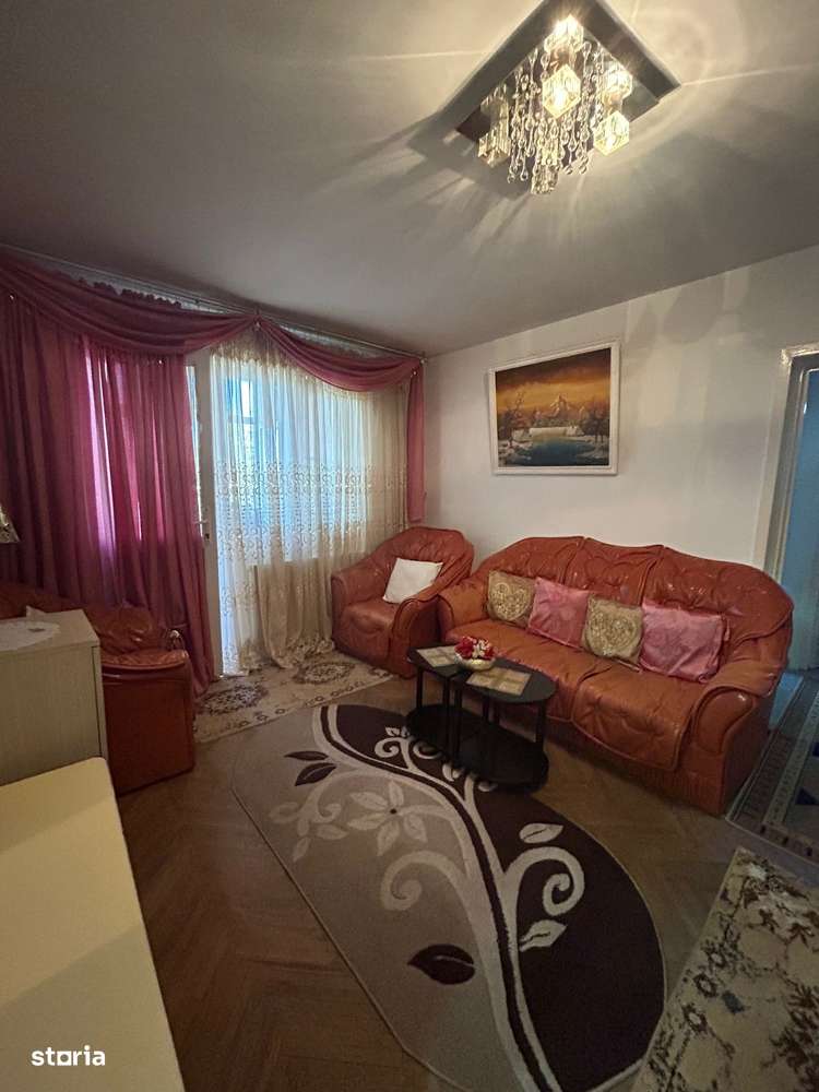 Apartament cu 2 camere in zona Garii la bulevard - Imagine principală: 3/8