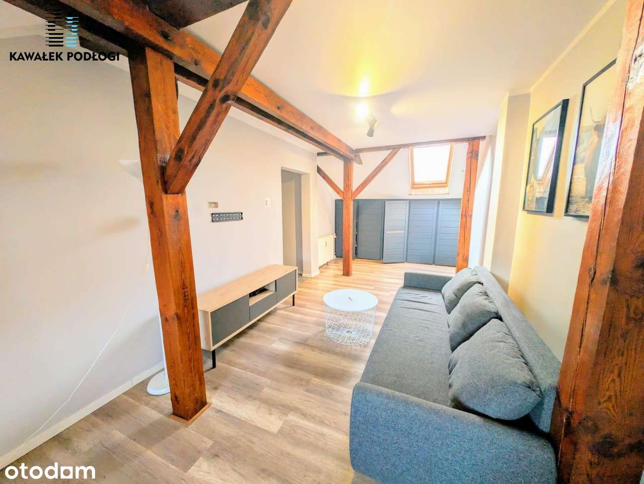 Klimatyczne poddasze w Śródmieściu z parkingiem-3