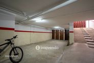 Apartamento T2, com estacionamento e arrecadação, no Porto - Miniatura: 28/30