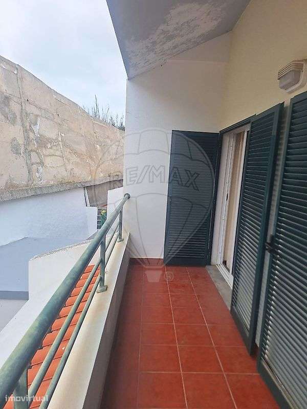 Moradia T2 para venda-5