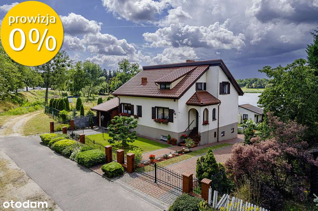 Zobacz cały dom od środka dzięki Spacerowi 3D!-0