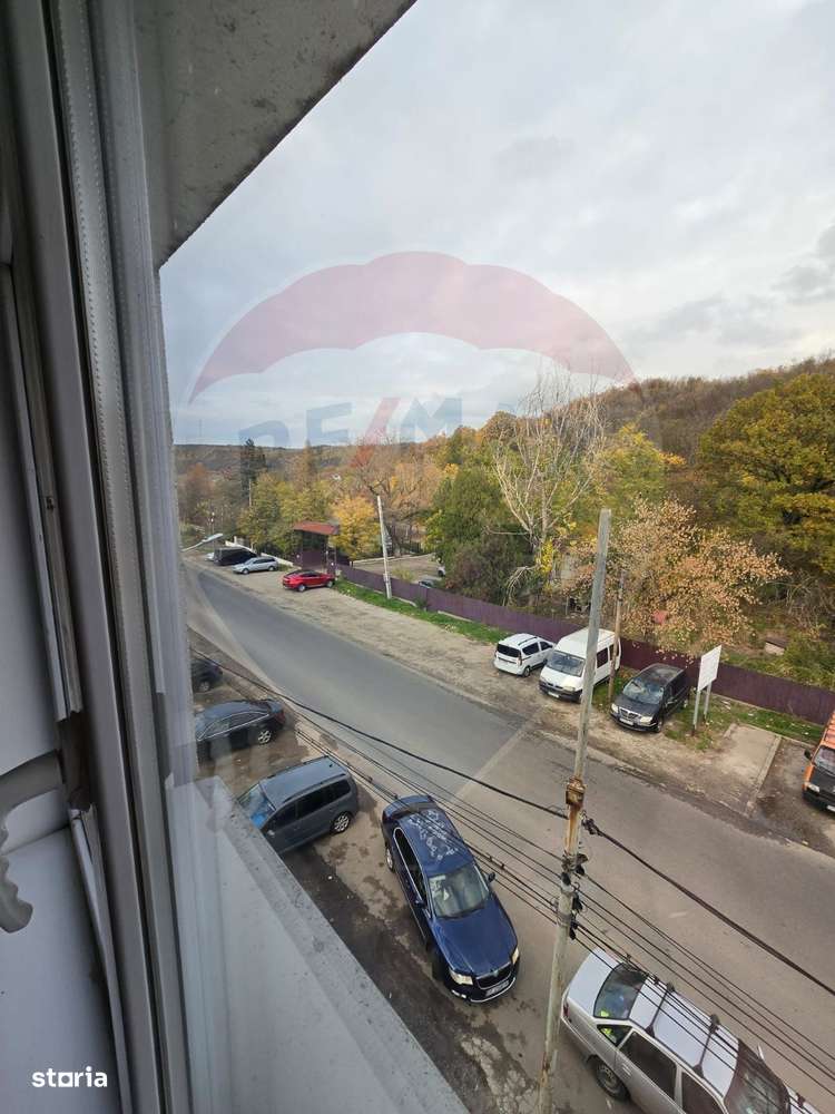 Apartament cu 2 camere de vânzare în zona Orasul de Jos - Imagine principală: 3/11