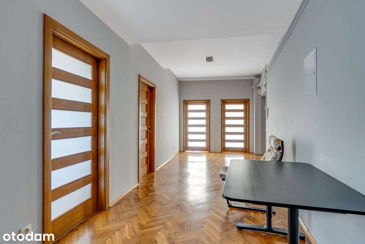Przestronne mieszkanie / biuro w Super lokalizacji-13