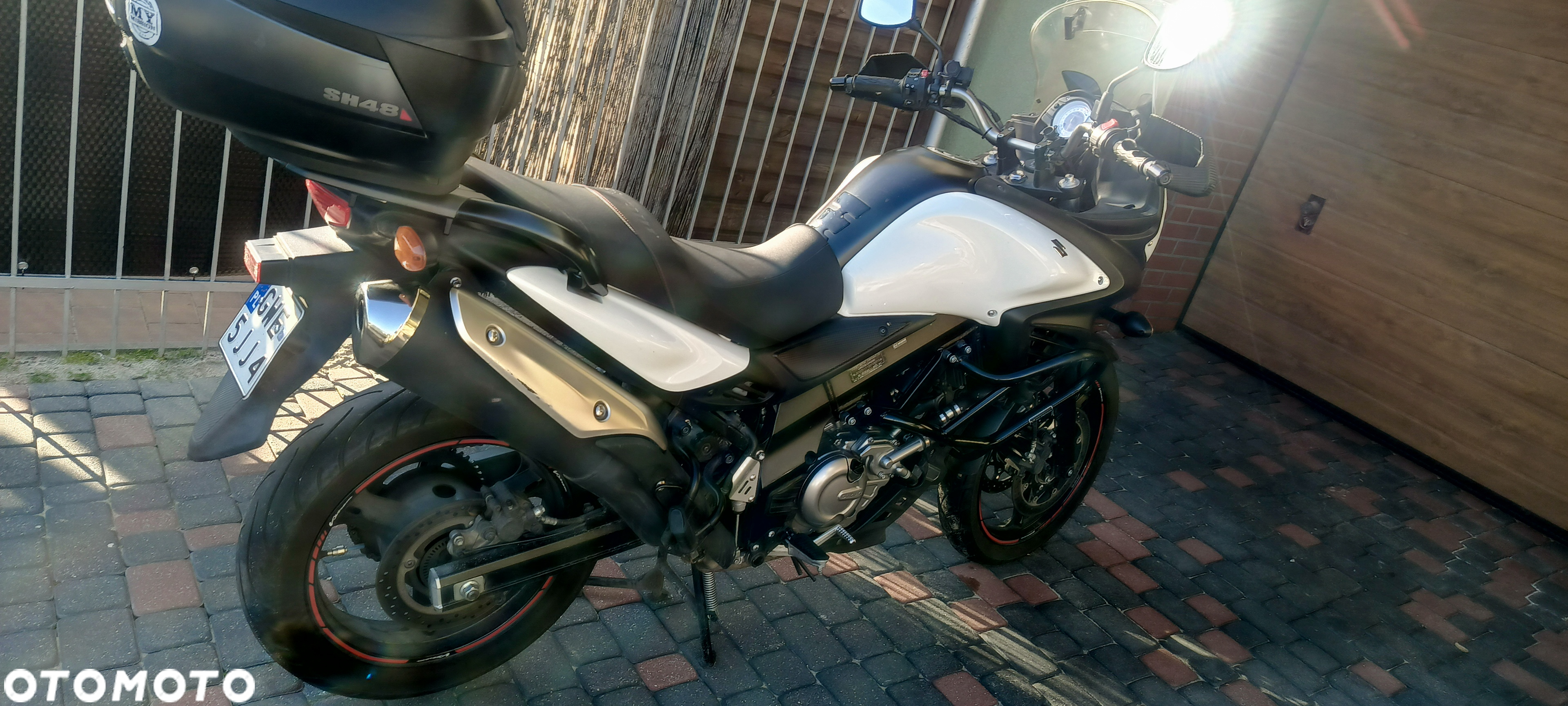 Suzuki V-STROM - 5