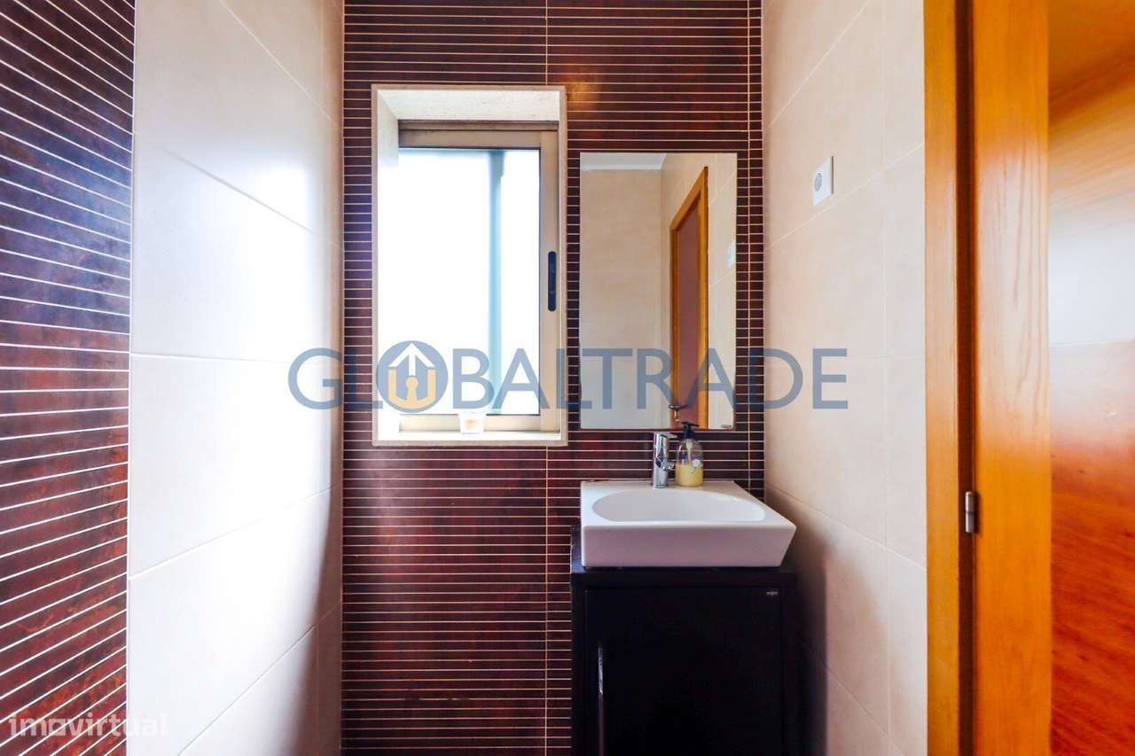 Moradia T3 com Terraço em Valbom-22