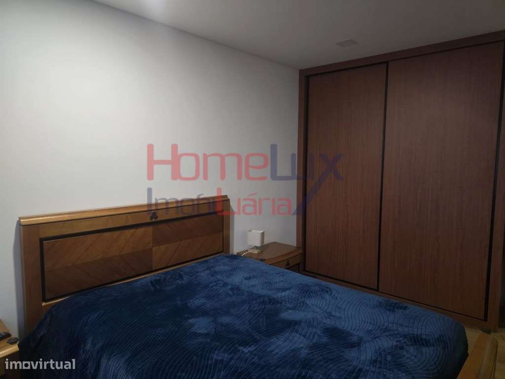 Andar Moradia T3 com Logradouro Privativo e Box para 2 carros !-24