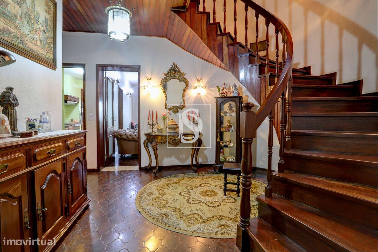 Moradia com garagem no centro da Póvoa de Varzim - Grande imagem: 4/39