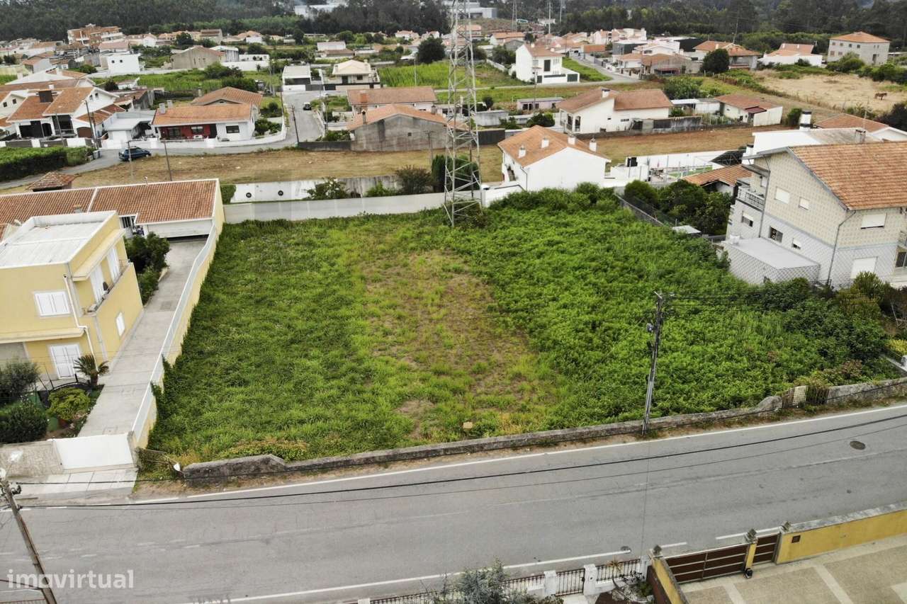 Terreno para Construção | 808 m2 | 400 m2 de Construção-5