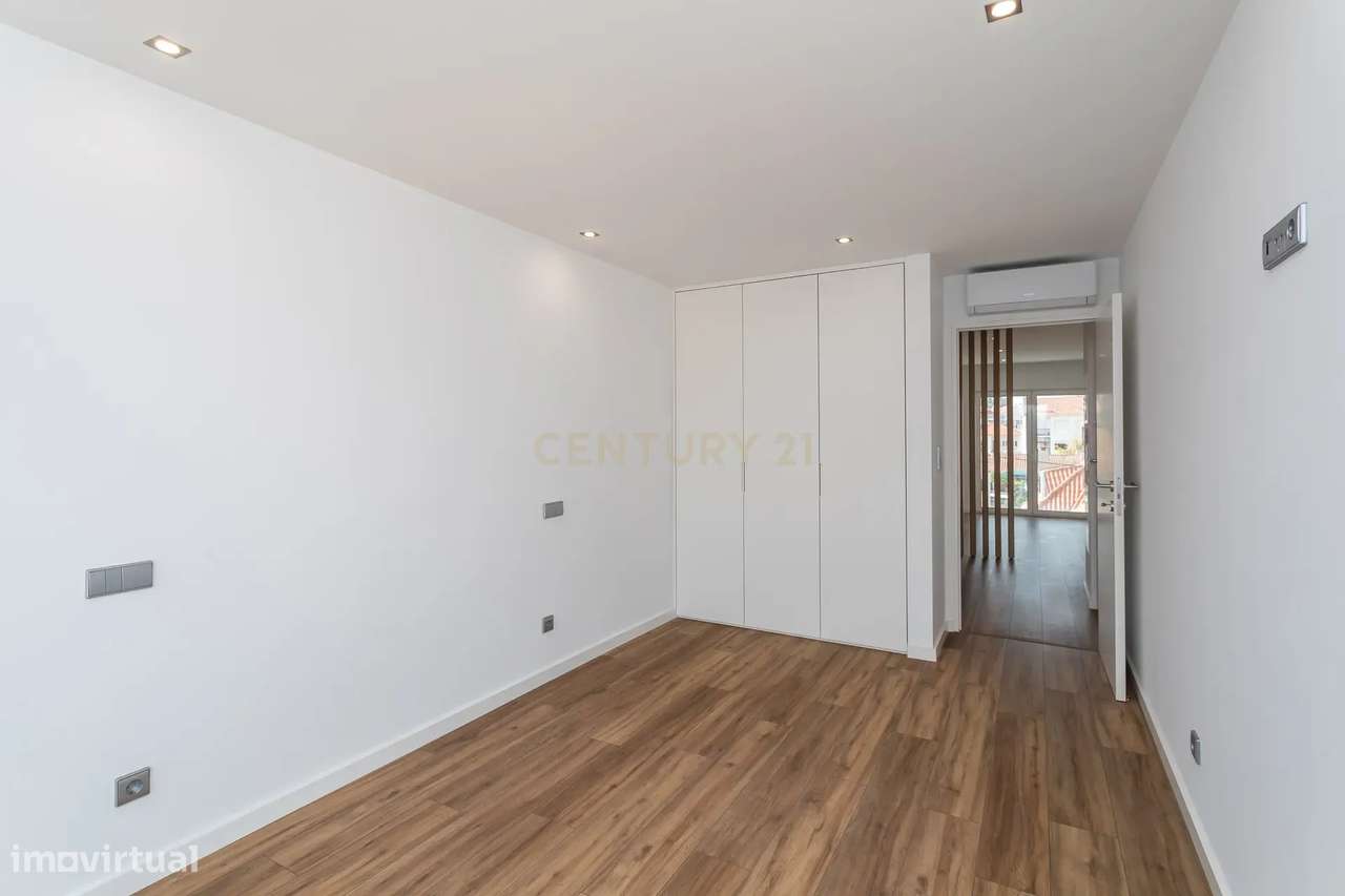 Sintra - Algueirão, apartamento T2 com garagem a estrear-6