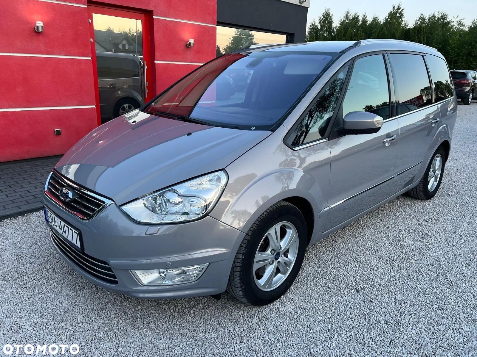 Ford Galaxy 2.0 TDCi DPF Titanium - 14