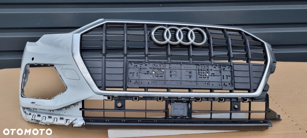 Audi Q3 83A 2018- zderzak przód oryginał MH011 - 2