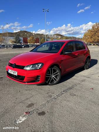 Volkswagen Golf 2.0 TDI DSG GTD - 3