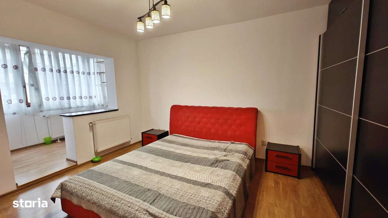 Apartament 3 camere, etaj 3, decomandat, 2 baie, Plopilor - Imagine principală: 4/11