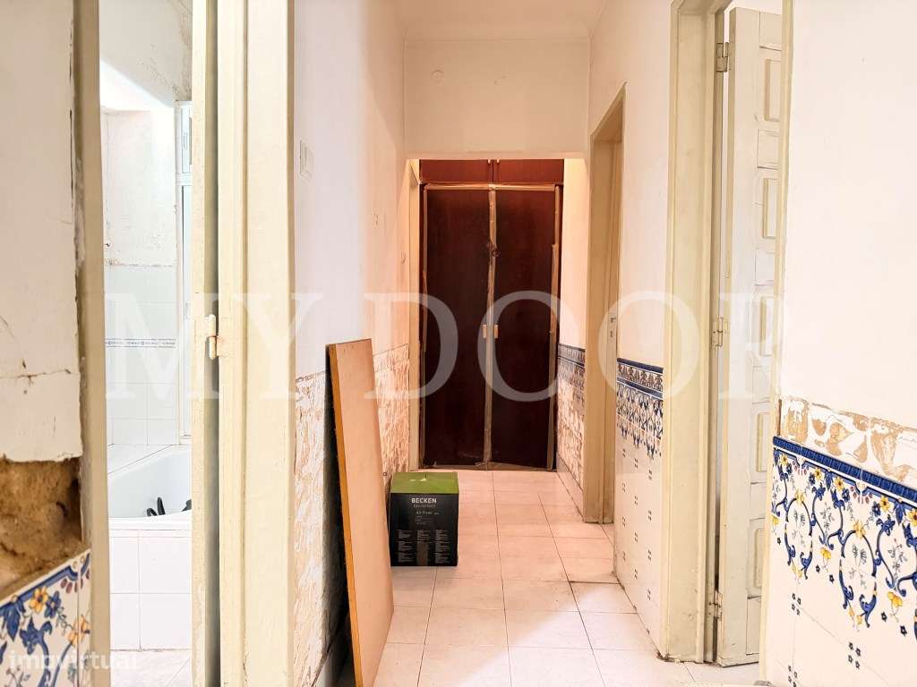 Apartamento T2 - Moscavide - Obras Totais - RCH c/ Terraço-25