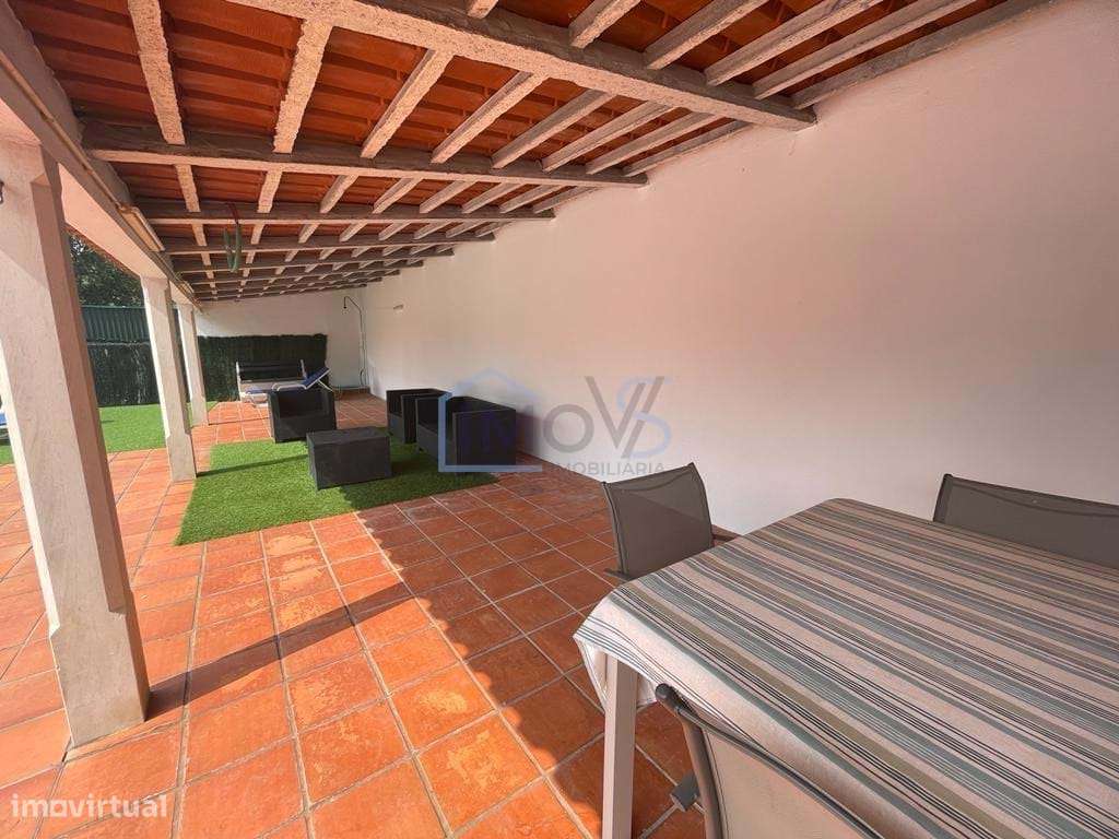 Moradia  T4 com Piscina junto ás margens do Rio Zêzere – Ferreira do Z-12
