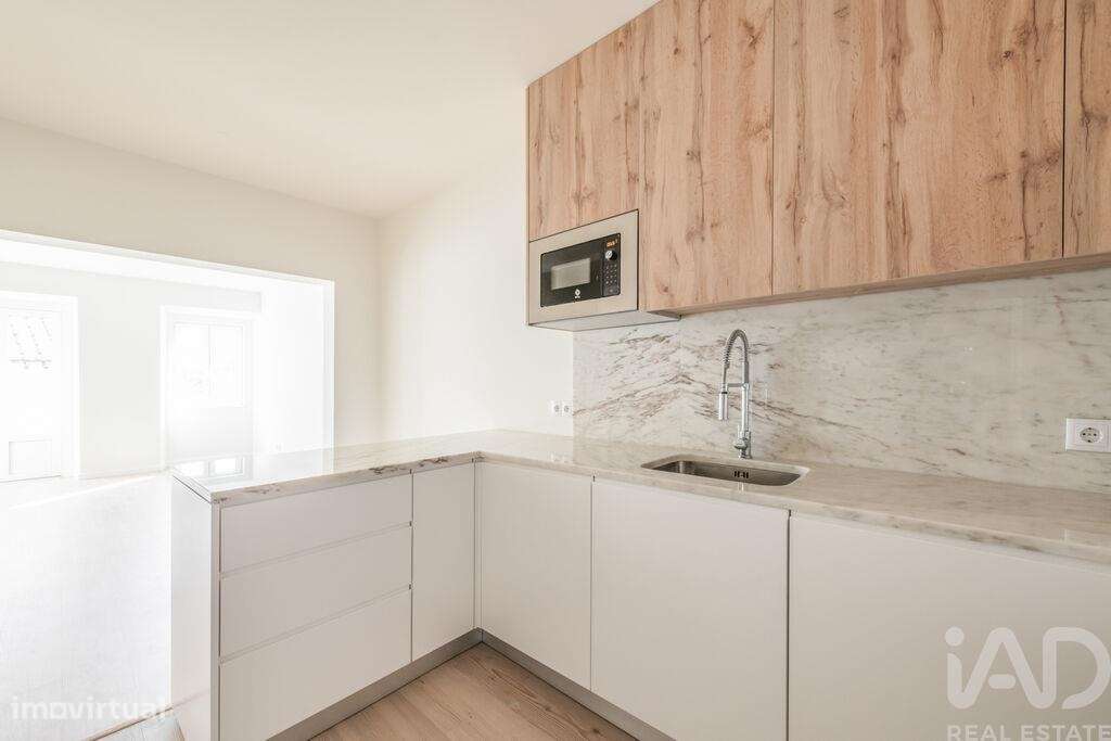 Duplex T2 em Santa Maria Maior de 100,00 m2 - Grande imagem: 5/27