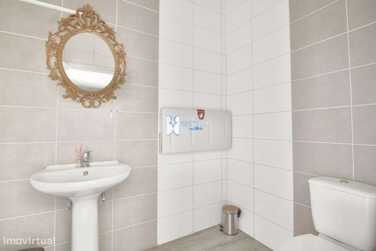 ESTÚDIO C/ 127 m² EM PAREDES–COMERCIAL,VIABILIDADE PARA HABITAÇAO - Grande imagem: 4/12