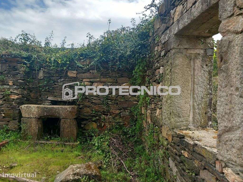 Moradia junto à praia fluvial – Destriz - Grande imagem: 4/14