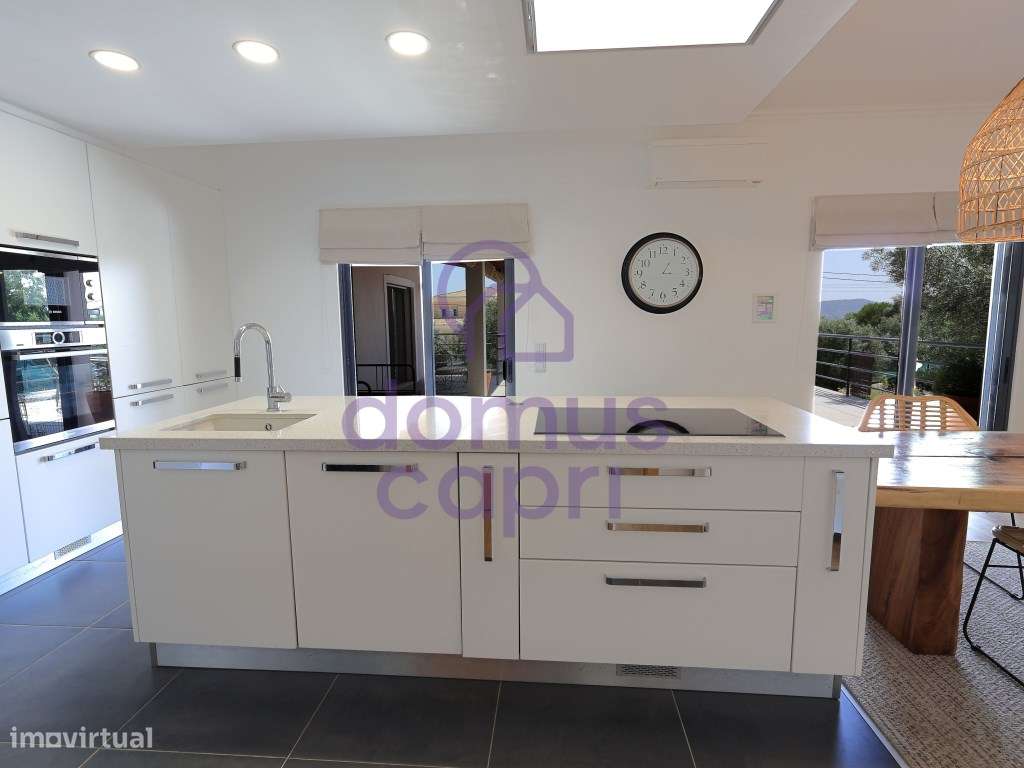 Moradia T4 com Piscina em Cerro da Mesquita - São Brás de Alportel-16