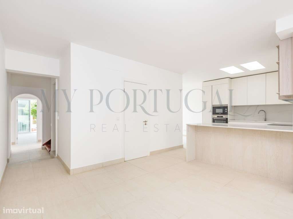 Moradia em banda Contemporânea T3+1 com Jardim Privado e Espaço Ext...-11