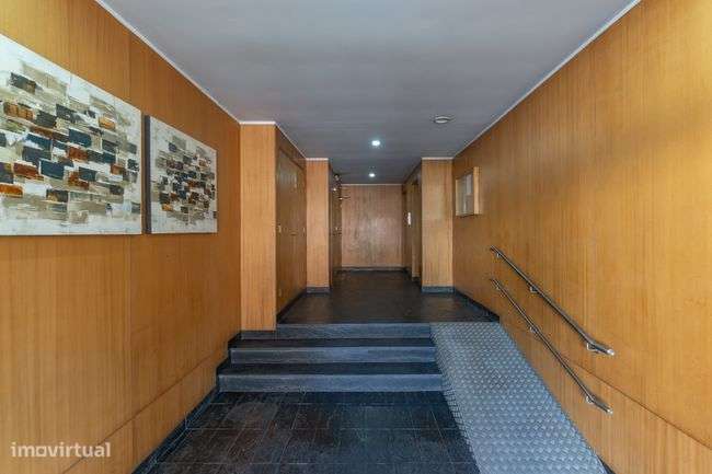 Apartamento T4 à venda em Paredes - Grande imagem: 2/33