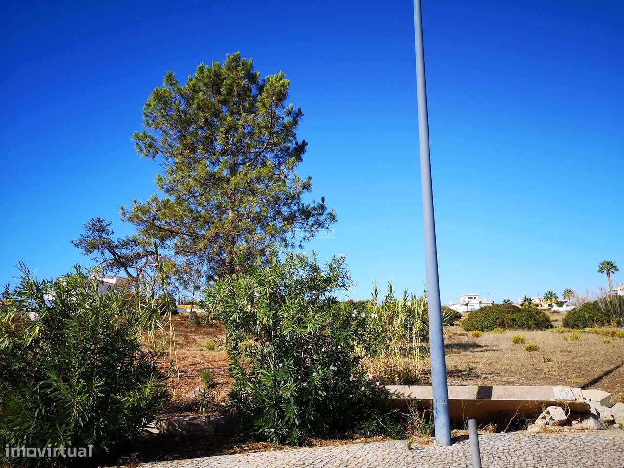 Fantástico terreno situado na praia de São Rafael-9