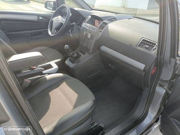 Opel Zafira 1.9 CDTi Cosmo - 10