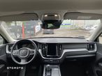 Volvo XC 60 B4 B Momentum - 19