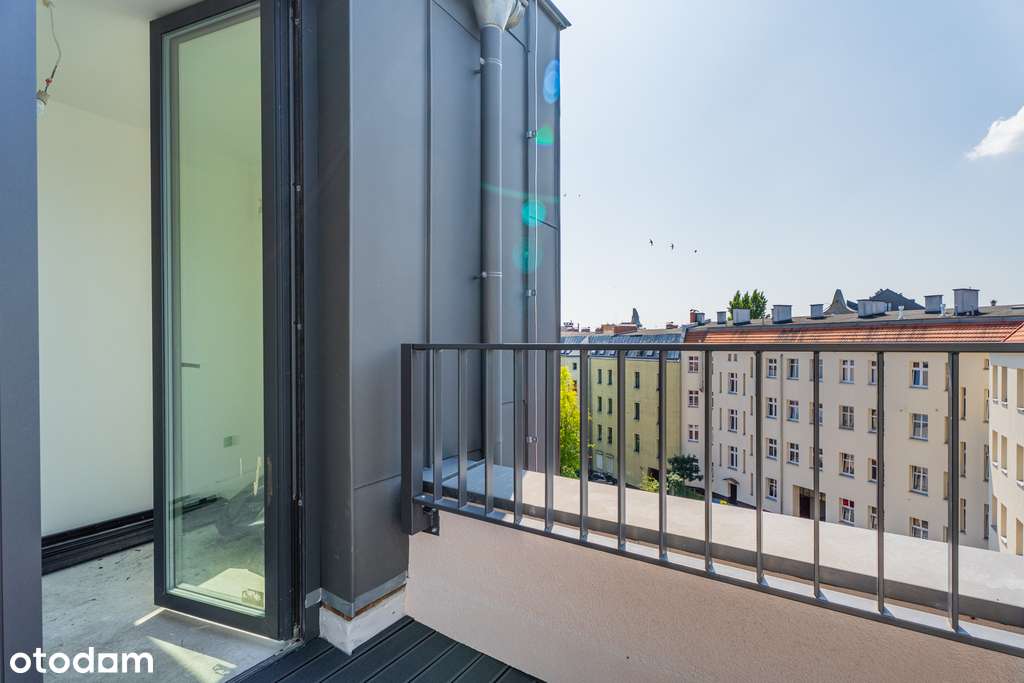 Nowoczesny loftowy apartament w centrum miasta.-16