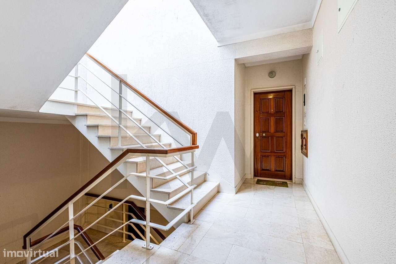 A Sua Porta de Entrada para o Lago Azul e Centro de Portugal: Espaçoso-15
