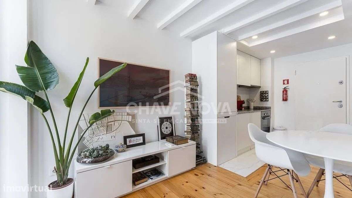 Apresento-lhe este apartamento T1 Duplex Em Vila Nova de Gaia, - Grande imagem: 3/12