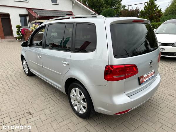 Volkswagen Touran - 4