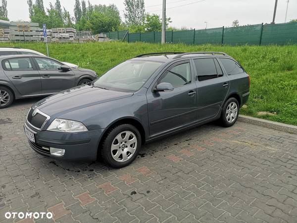 Skoda Octavia 1.6 Elegance Tiptr - 1