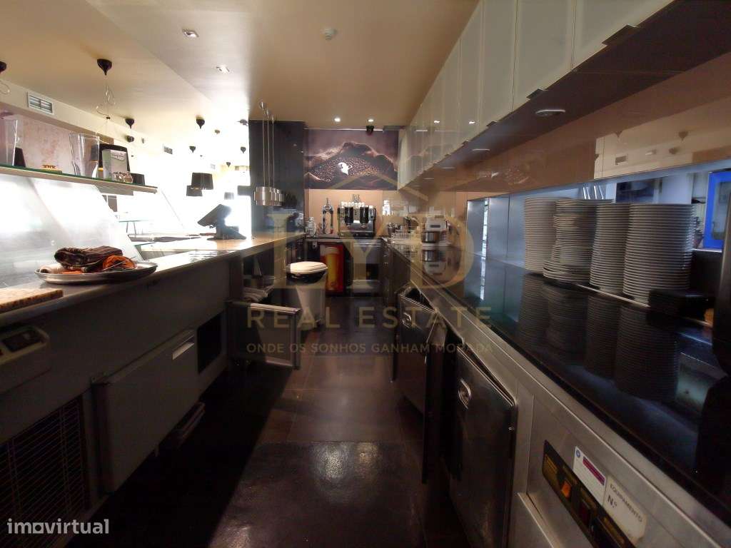 Restaurante pronto a Funcionar para Trespasse-19