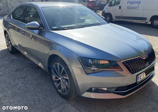 Skoda Superb 2.0 TDI Ambition - 1