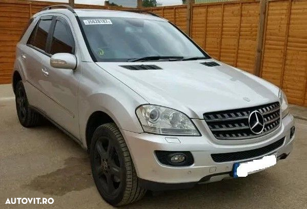 Dezmembrez Mercedes ML W164 3.0 Diesel an 2006 - 2