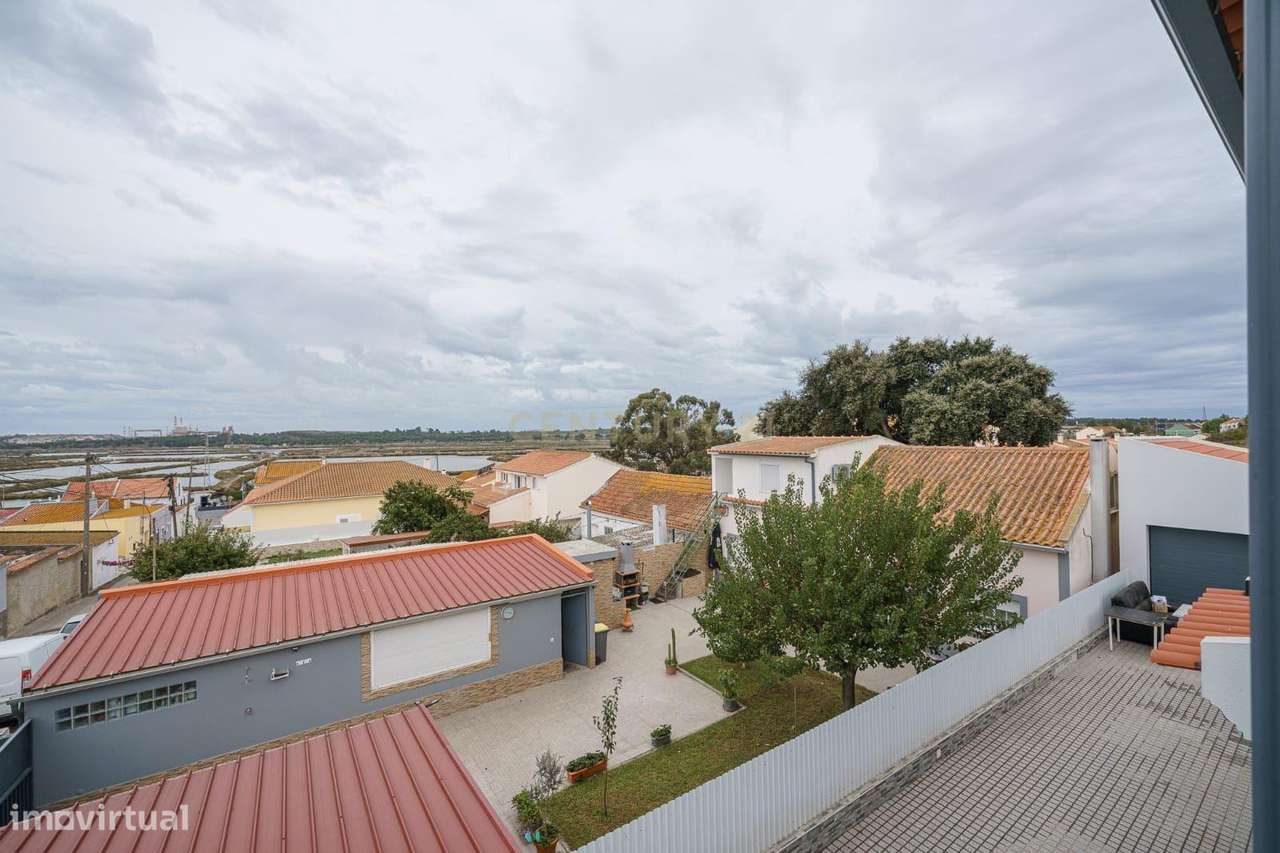 Casa Moderna em Setúbal com Vista para o Sado-30