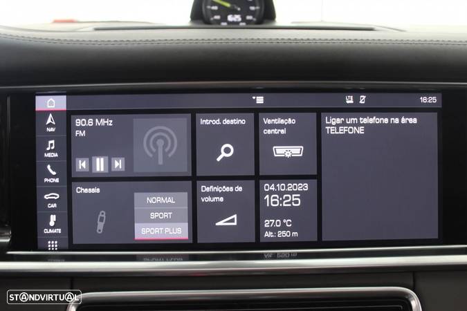 Porsche Panamera 4 E-Hybrid - 41