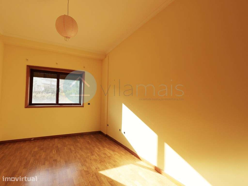 Apartamento T2 com garagem e arrumos - Rua Campo da Cana, Valongo-23