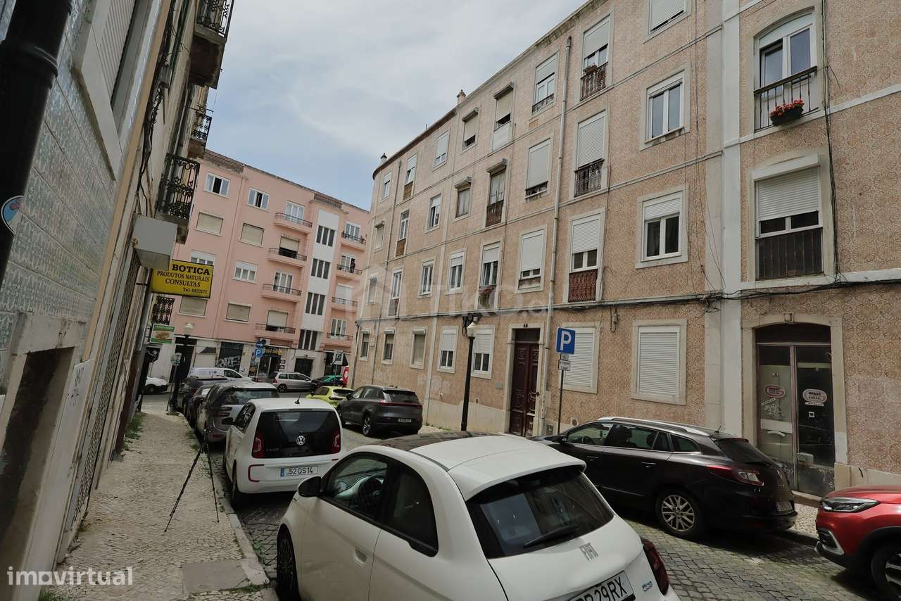 T3 EM ARROIOS – OPORTUNIDADE PARA ARRENDAMENTO A ESTUDANTES (4 A 5 QUA-28