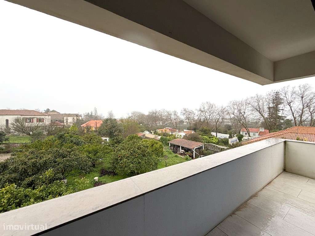 Moradia T4+1 moderna à venda em Picheleiros, Azeitão-25