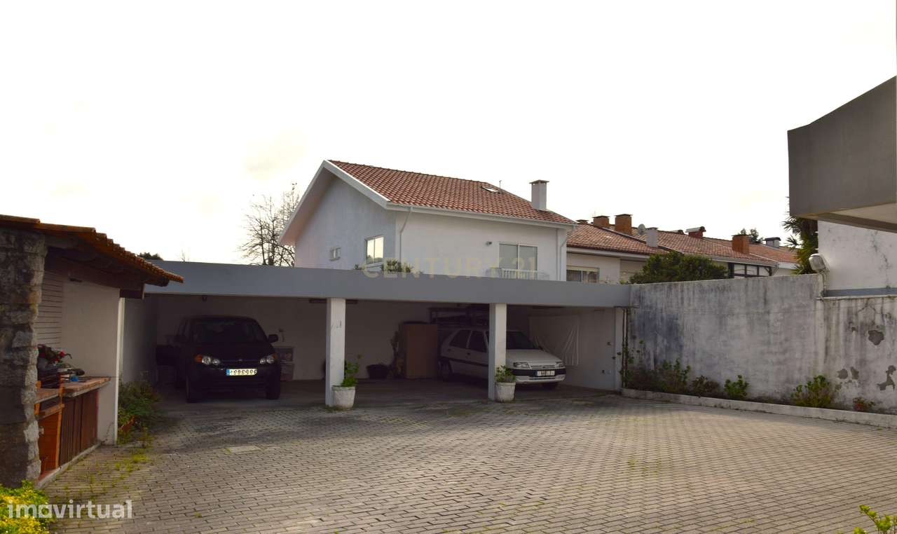 Moradia T6 (ou T4+T2) em Vila Nova de Gaia - Vilar do Paraíso-39