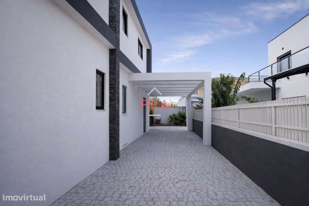 Moradia T4 NOVA com Piscina e 200m²-7