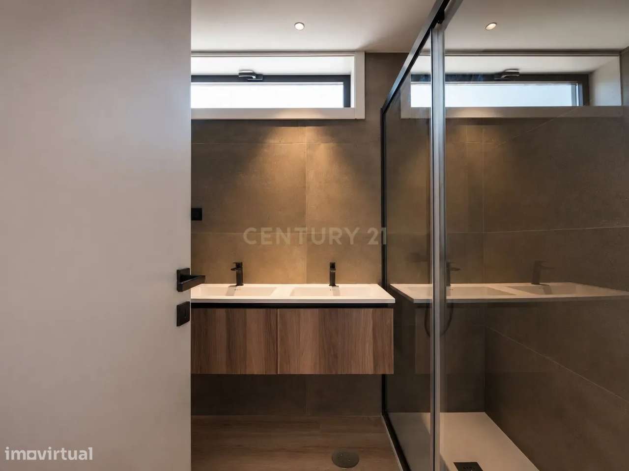 Luxuoso Apartamento T3 em Gondomar com Vista Panorâmica-35