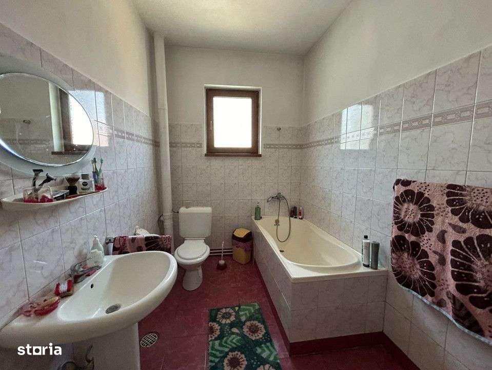 - Vila P+1, zona Centru, constructie 1999.-11