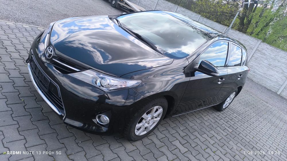 Toyota Auris II 1.33 VVT-i Terra Start 2013