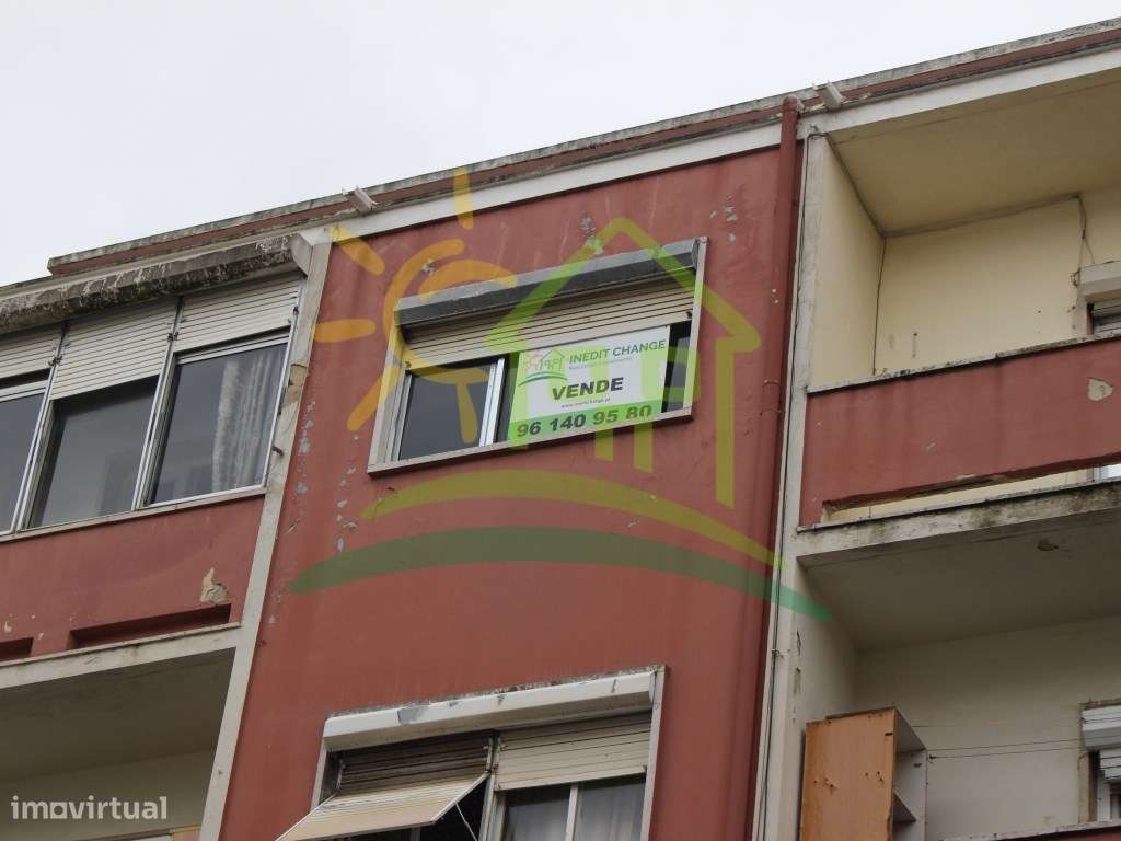 T3 Olival Basto a 10 min a pé do Metro-41