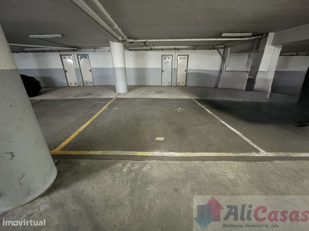 **Excelente Apartamento T2 C/Ampla varanda em Localização Privilegia-27