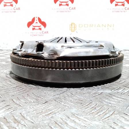 Volanta cu ambreiaj placa presiune Audi Seat Skoda VW 1.6 TDI cod motor CAYC • 038D03L - 3