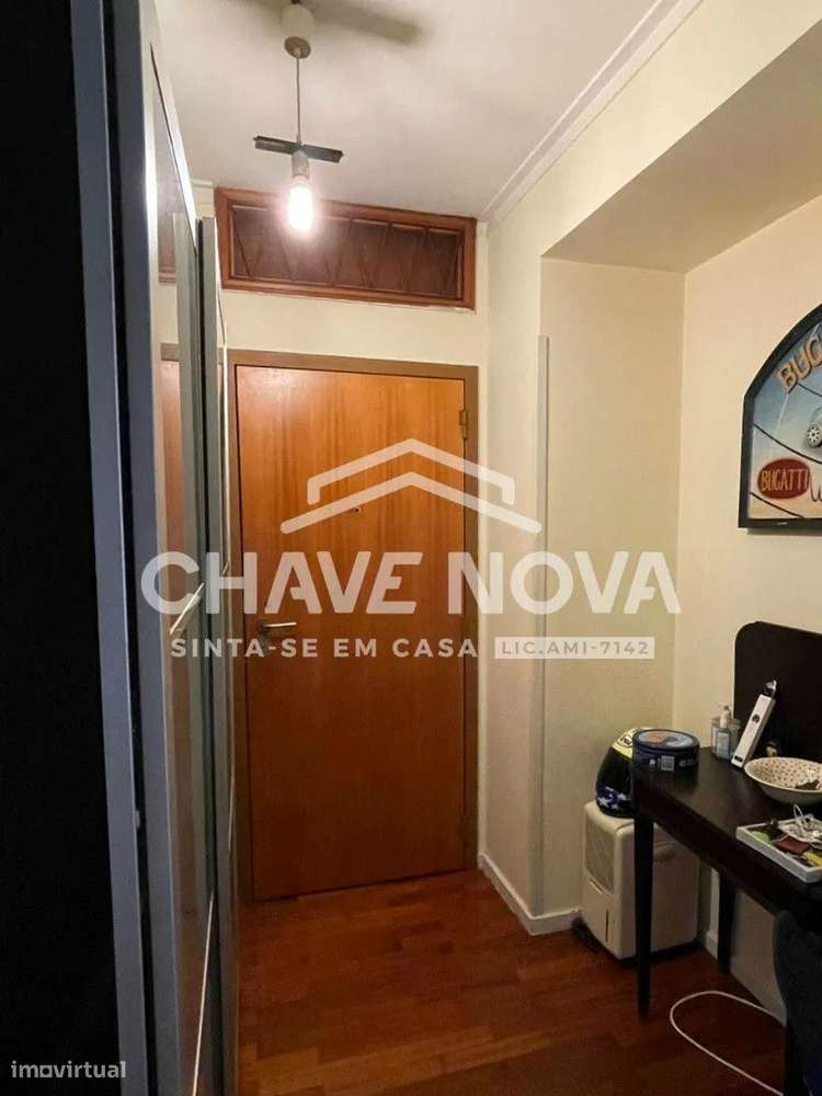 Apartamento T2+1 com Vista de Mar e Garagem Fechada - Grande imagem: 5/25